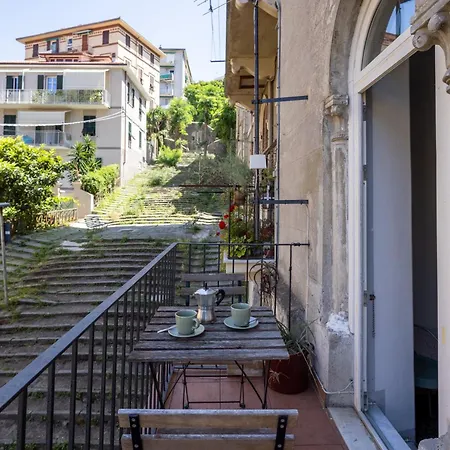 C_44 - Be On The Old Steps Between Station And Centre / Scalinata Cernaia La Spezia